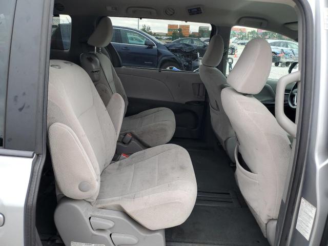 Photo 11 from auction – 2017 TOYOTA SIENNA with VIN 5TDKZ3DCXHS823225