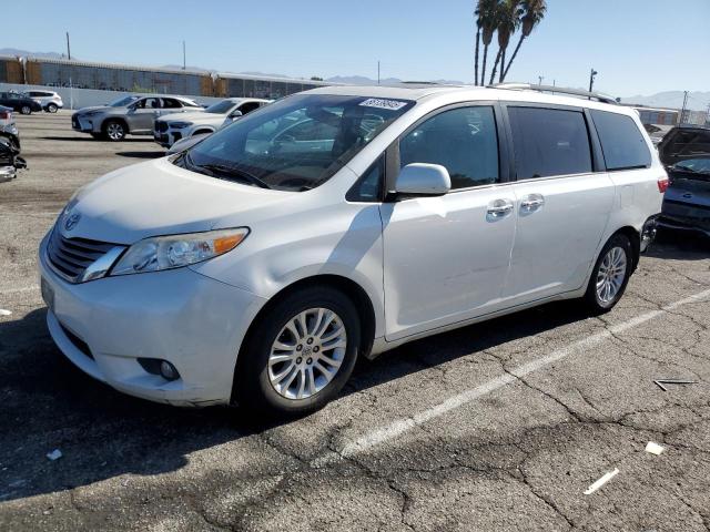 Photo 1 from auction – 2016 TOYOTA SIENNA XLE with VIN 5TDYK3DC4GS714787
