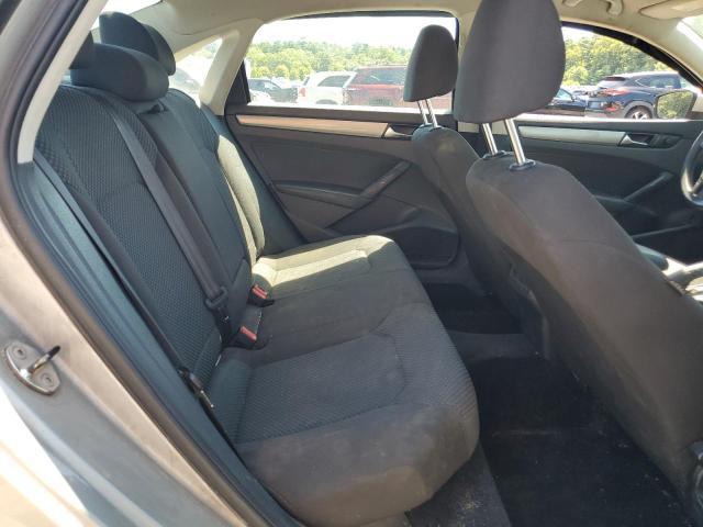 Photo 10 from auction – 2013 VOLKSWAGEN PASSAT S with VIN 1VWAP7A33DC043539