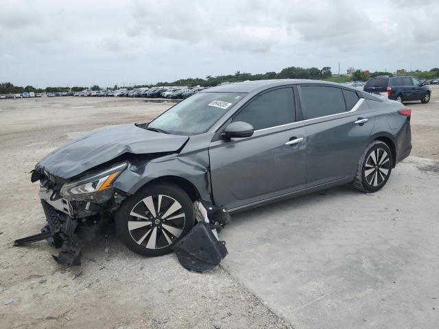NISSAN ALTIMA SV 2021 with VIN 1N4BL4DV5MN368749 - Photo from auction