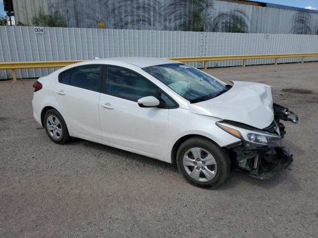 Фото 4 с аукциона – 2017 KIA FORTE LX с VIN 3KPFL4A76HE047461