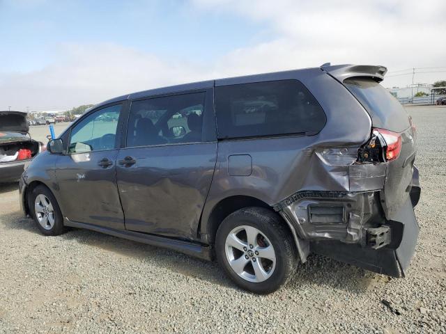 Photo 2 from auction – 2019 TOYOTA SIENNA with VIN 5TDZZ3DC6KS988985