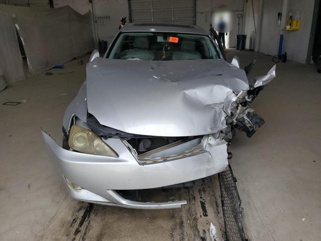 Photo 5 from auction – 2006 LEXUS IS 250 with VIN JTHCK262065000747