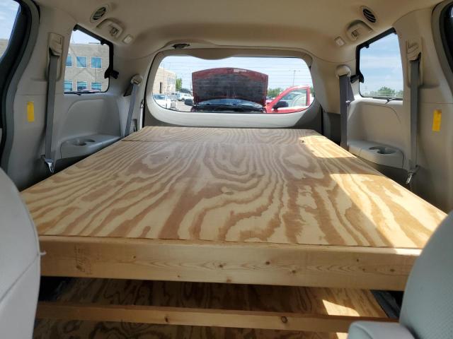Photo 10 from auction – 2014 TOYOTA SIENNA XLE with VIN 5TDYK3DCXES476022