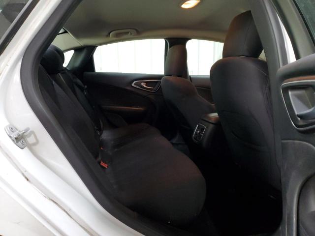 Photo 10 from auction – 2015 CHRYSLER 200 LIMITED with VIN 1C3CCCAB4FN646440