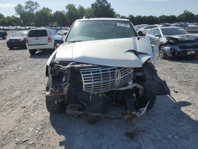 Photo 5 from auction – 2010 LINCOLN NAVIGATOR with VIN 5LMJJ2H53AEJ00328