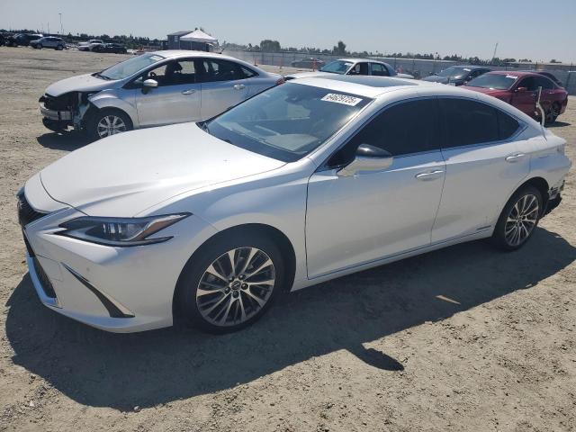 LEXUS ES 300H 2019 with VIN JTHB21B15K2000645 - Photo from auction