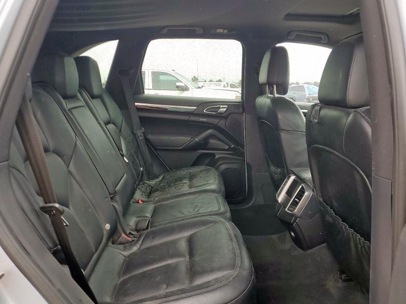 Photo 11 from auction – 2016 PORSCHE CAYENNE with VIN WP1AA2A23GKA10290