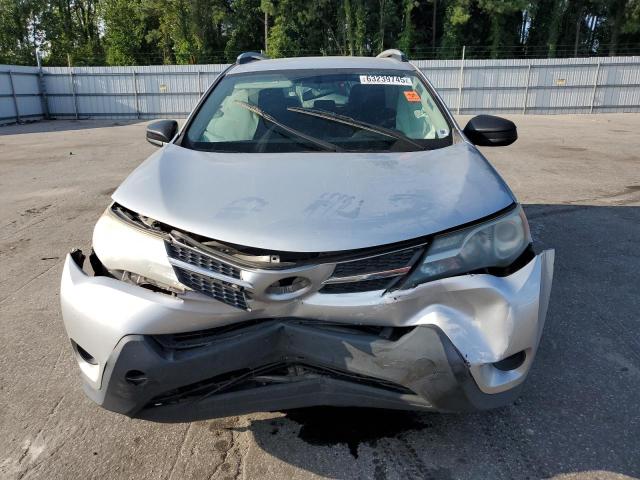 Photo 5 from auction – 2015 TOYOTA RAV4 with VIN 2T3ZFREV2FW177376