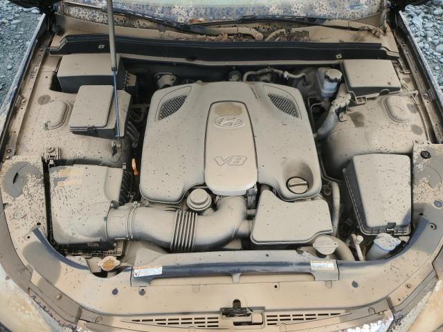 Photo 11 from auction – 2011 HYUNDAI GENESIS 4. with VIN KMHGC4DF5BU139656