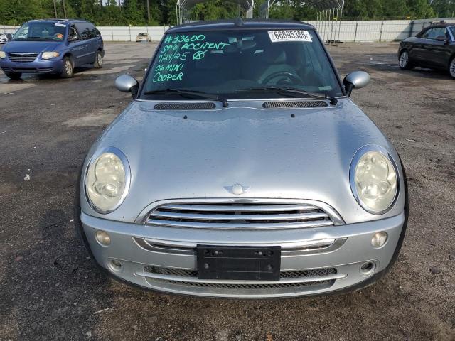 Photo 11 from auction – 2006 MINI COOPER with VIN WMWRF33596TF65644
