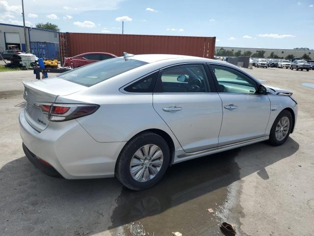 Photo 3 from auction – 2017 HYUNDAI SONATA HYB with VIN KMHE24L14HA043561