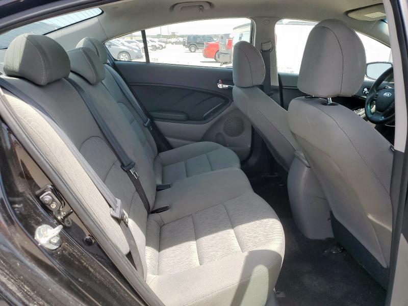 Photo 10 from auction – 2015 KIA FORTE LX with VIN KNAFK4A60F5419537