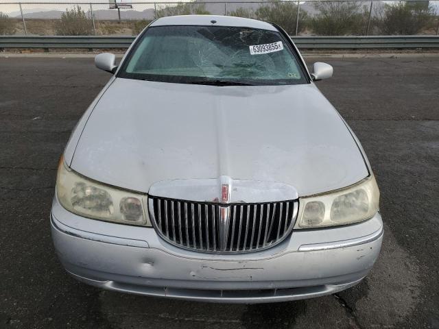 Photo 5 from auction – 2001 LINCOLN TOWN CAR E with VIN 1LNHM81W21Y690809
