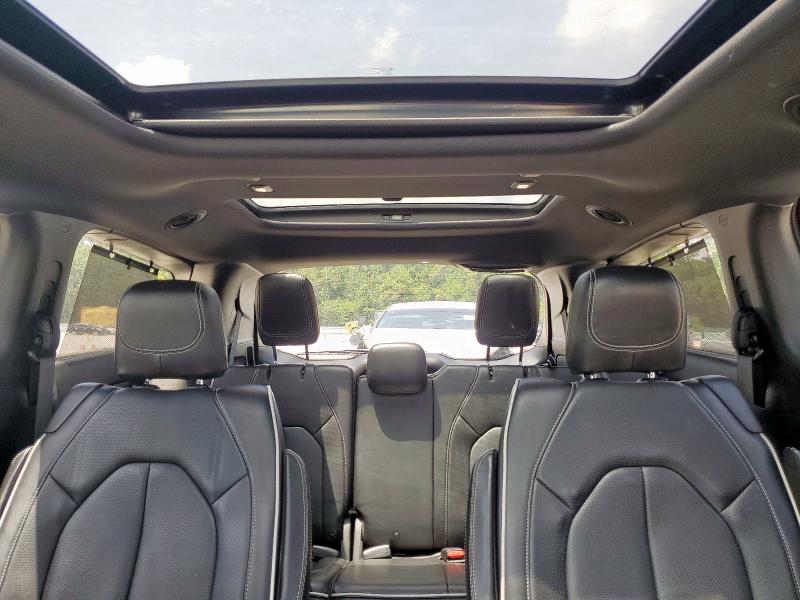 Фото 10 с аукциона – 2018 CHRYSLER PACIFICA L с VIN 2C4RC1GG3JR259841