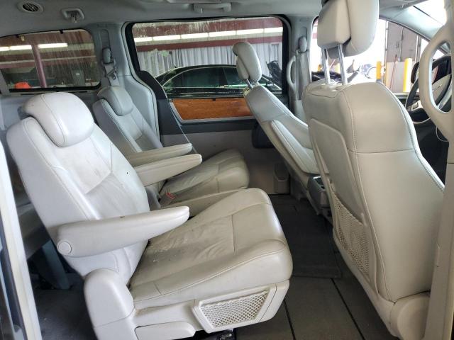 Photo 11 from auction – 2010 CHRYSLER TOWN & COU with VIN 2A4RR7DX2AR330673