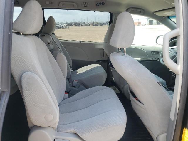 Photo 11 from auction – 2011 TOYOTA SIENNA LE with VIN 5TDKK3DC5BS012959