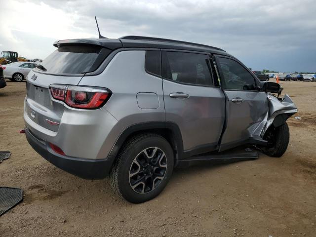Foto 3 de la subasta – 2019 JEEP COMPASS TR con VIN 3C4NJDDB6KT739885