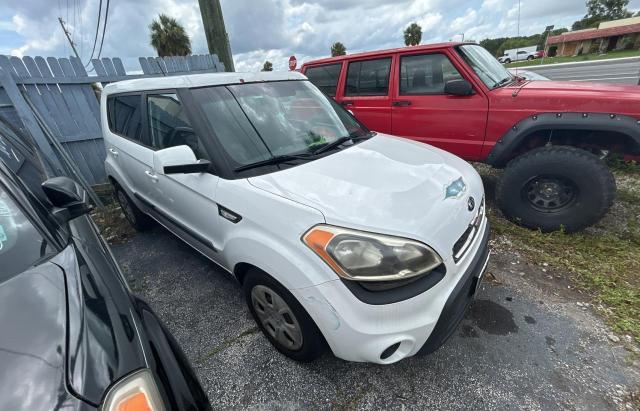 KIA SOUL 2013 with VIN KNDJT2A56D7764398 - Photo from auction