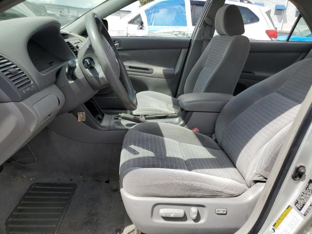 Photo 7 from auction – 2005 TOYOTA CAMRY LE with VIN 4T1BE32K55U985708