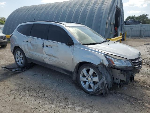 Photo 4 from auction – 2017 CHEVROLET TRAVERSE L with VIN 1GNKRGKD0HJ331696