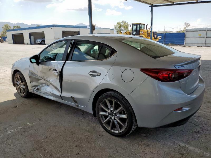 Photo 2 from auction – 2018 MAZDA 3 TOURING with VIN 3MZBN1V36JM199540