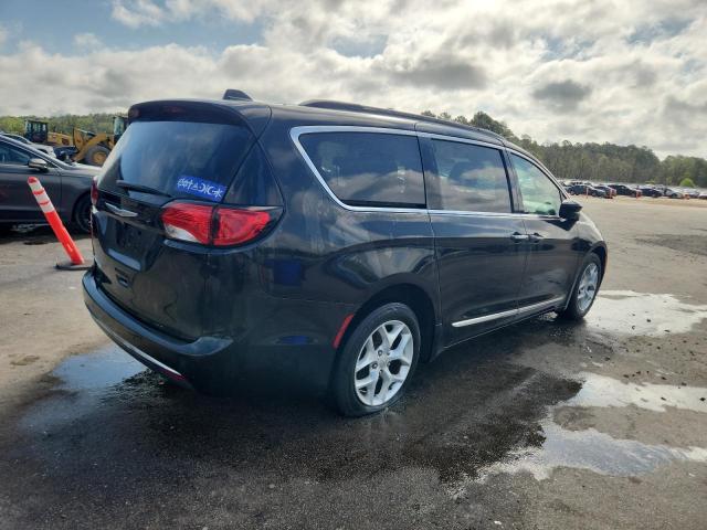 Photo 3 from auction – 2017 CHRYSLER PACIFICA T with VIN 2C4RC1BG5HR820638