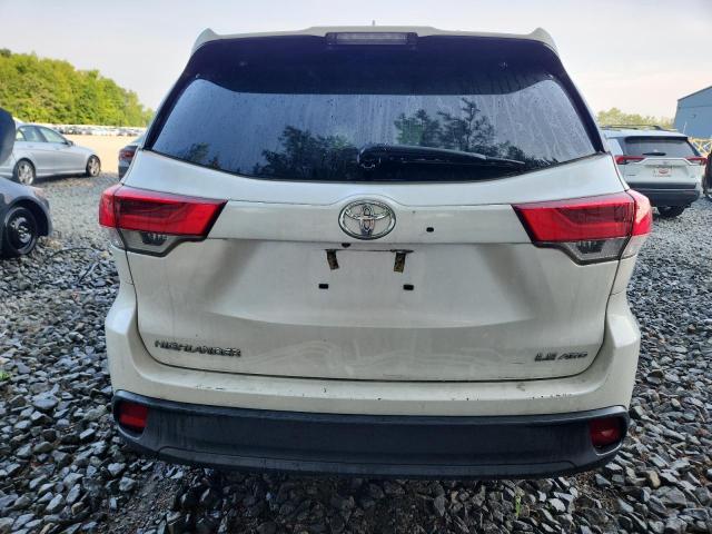 Photo 6 from auction – 2018 TOYOTA HIGHLANDER with VIN 5TDBZRFH5JS872494