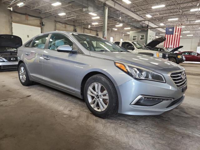 Photo 4 from auction – 2015 HYUNDAI SONATA SE with VIN 5NPE24AF4FH007782