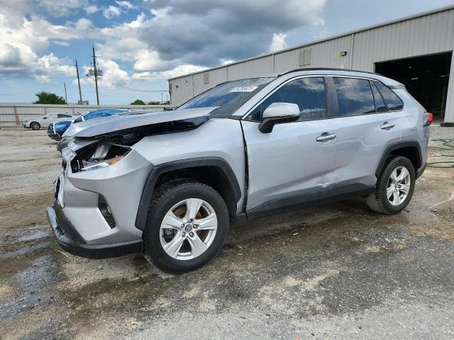 Photo 1 from auction – 2021 TOYOTA RAV4 XLE with VIN 2T3W1RFV2MC101123