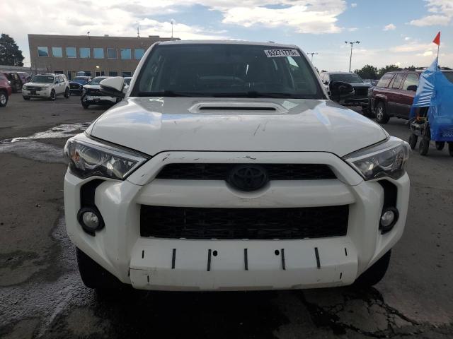 Photo 5 from auction – 2018 TOYOTA 4RUNNER SR with VIN JTEBU5JR1J5580513