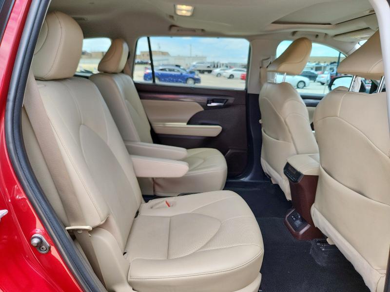 Photo 11 from auction – 2022 TOYOTA HIGHLANDER with VIN 5TDYARAH3NS515667