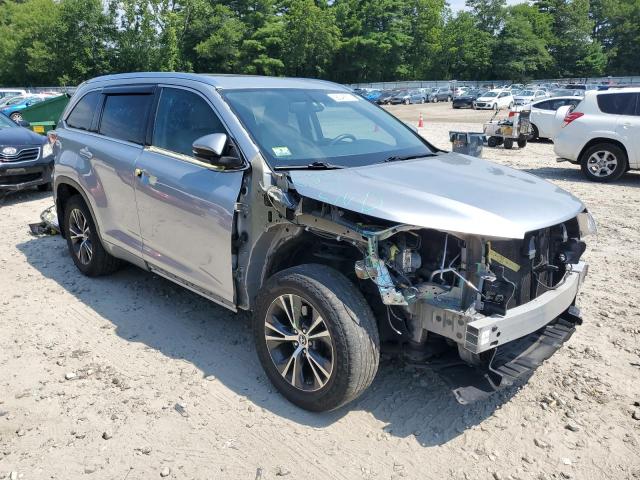 Photo 4 from auction – 2016 TOYOTA HIGHLANDER with VIN 5TDJKRFHXGS246268