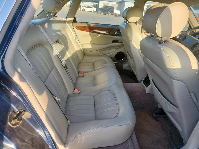 Photo 10 from auction – 1998 JAGUAR XJ8 with VIN SAJHX1249WC821367