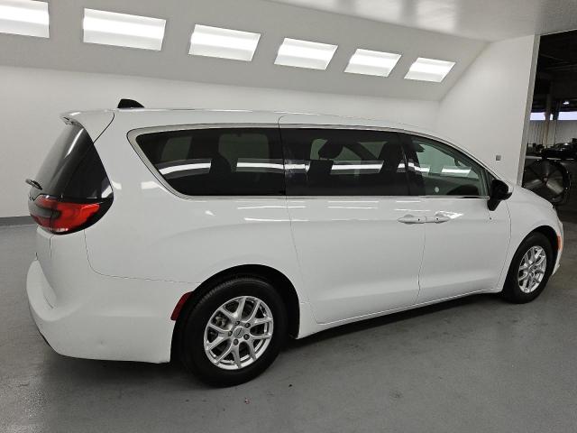 Photo 3 from auction – 2023 CHRYSLER PACIFICA T with VIN 2C4RC1BG3PR585865