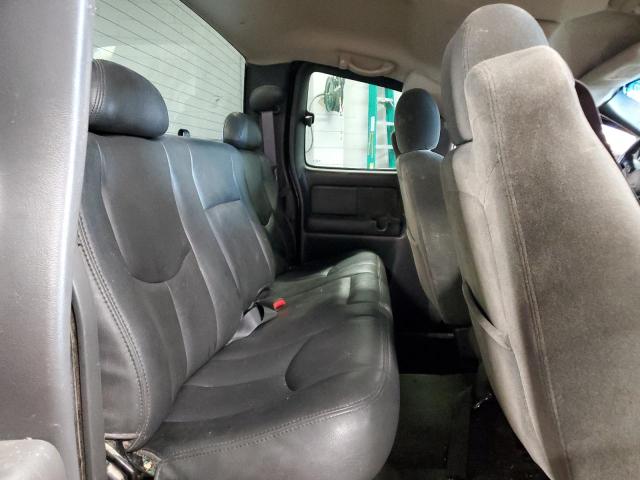 Photo 10 from auction – 2004 CHEVROLET SILVERADO with VIN 1GCHK29U54E356385