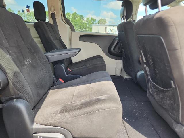 Photo 11 from auction – 2012 CHRYSLER TOWN & COU with VIN 2C4RC1BG0CR162638