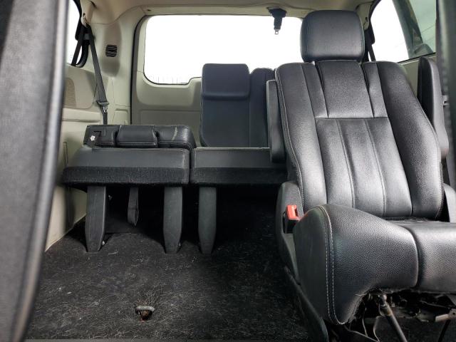Photo 10 from auction – 2014 CHRYSLER TOWN & COU with VIN 2C4RC1BG6ER448559