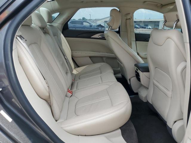 Photo 10 from auction – 2017 LINCOLN MKZ RESERV with VIN 3LN6L5F9XHR666343
