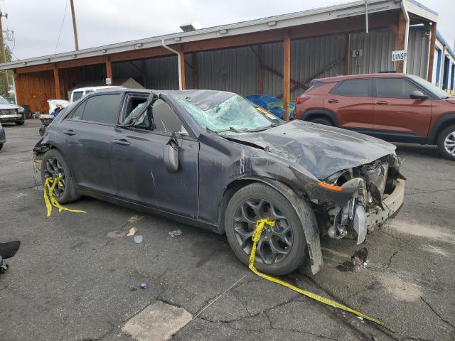 Photo 4 from auction – 2016 CHRYSLER 300 S with VIN 2C3CCAGG0GH230595