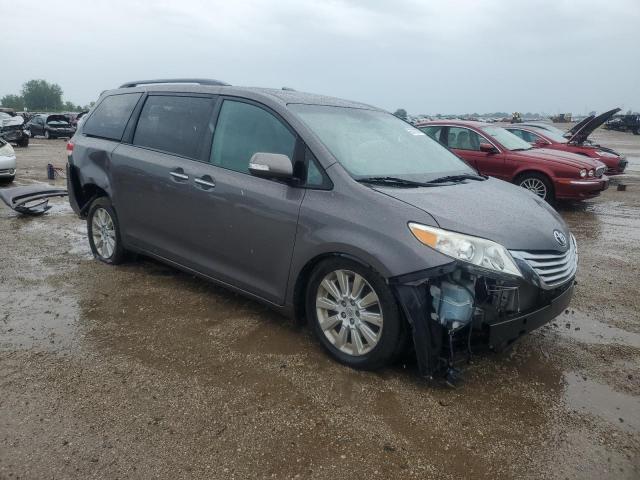 Photo 4 from auction – 2013 TOYOTA SIENNA XLE with VIN 5TDYK3DC6DS358063