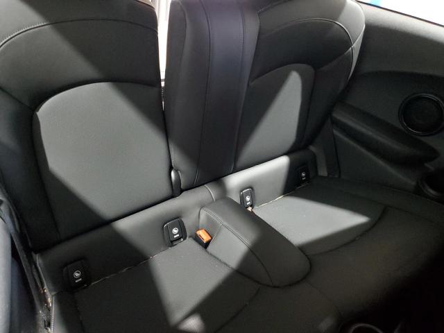 Photo 11 from auction – 2023 MINI COOPER SE with VIN WMW13DJ05P2S73092