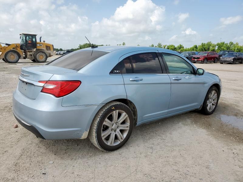 Photo 3 from auction – 2013 CHRYSLER 200 TOURIN with VIN 1C3CCBBB6DN513099