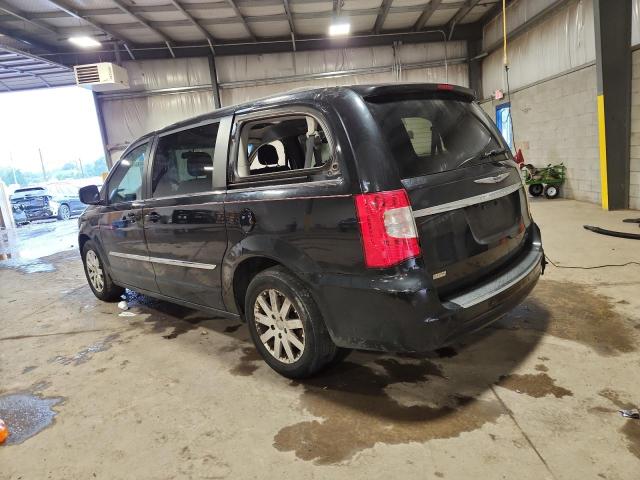 Photo 2 from auction – 2014 CHRYSLER TOWN & COU with VIN 2C4RC1BG9ER448670