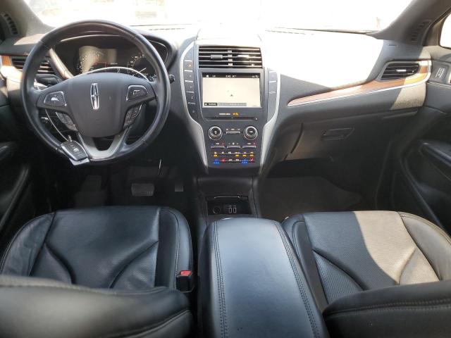 Photo 8 from auction – 2017 LINCOLN MKC RESERVE with VIN 5LMCJ3D91HUL04570