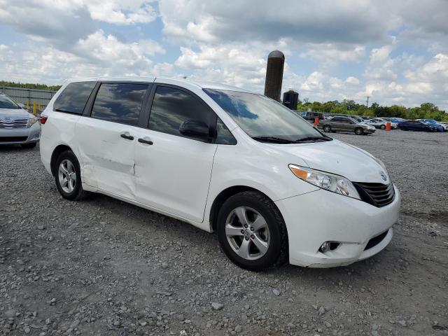 Photo 4 from auction – 2017 TOYOTA SIENNA with VIN 5TDZZ3DC8HS883518