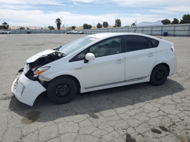 TOYOTA PRIUS 2015 with VIN JTDKN3DUXF2004384 - Photo from auction