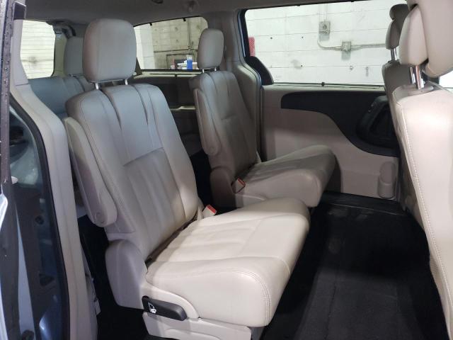 Photo 11 from auction – 2016 CHRYSLER TOWN & COU with VIN 2C4RC1BG5GR232091