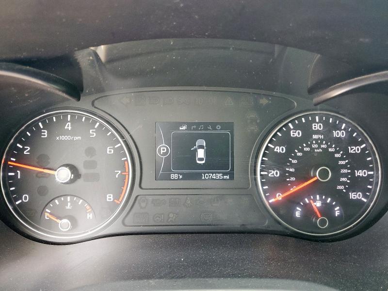 Photo 9 from auction – 2016 KIA OPTIMA EX with VIN 5XXGU4L30GG118039