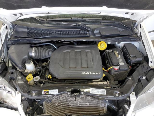 Photo 12 from auction – 2014 CHRYSLER TOWN & COU with VIN 2C4RC1BG7ER249973